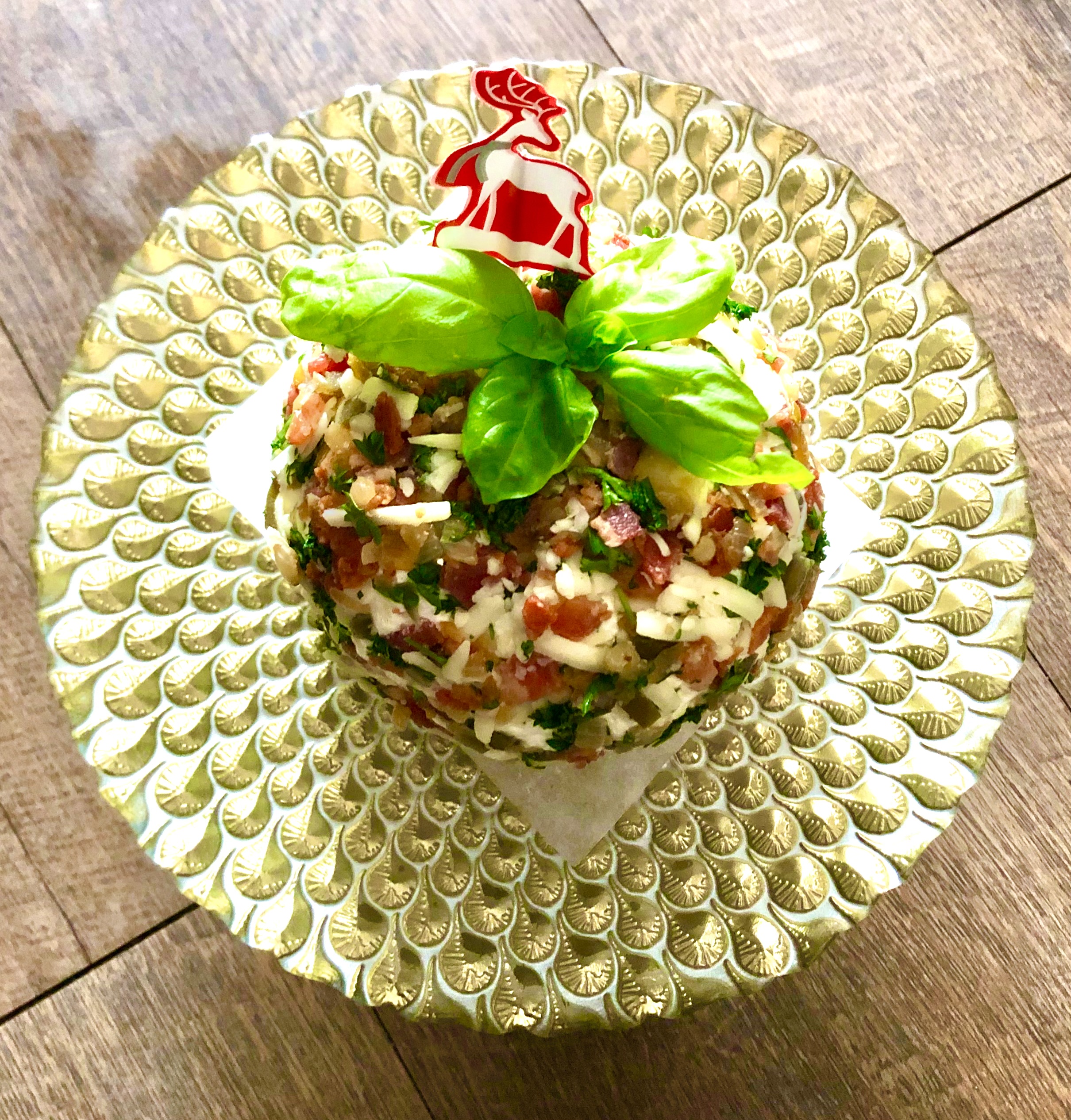 AC4373A7-9355-44DE-913F-E954685199D3